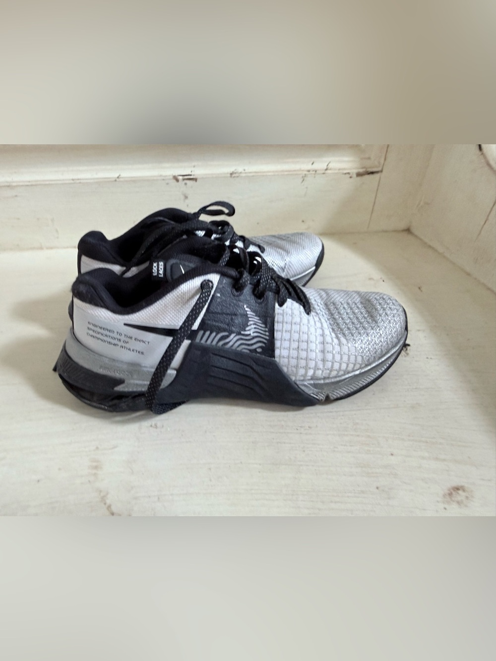 Nike Women's Gray and Black Metcon Athletic Sneakers